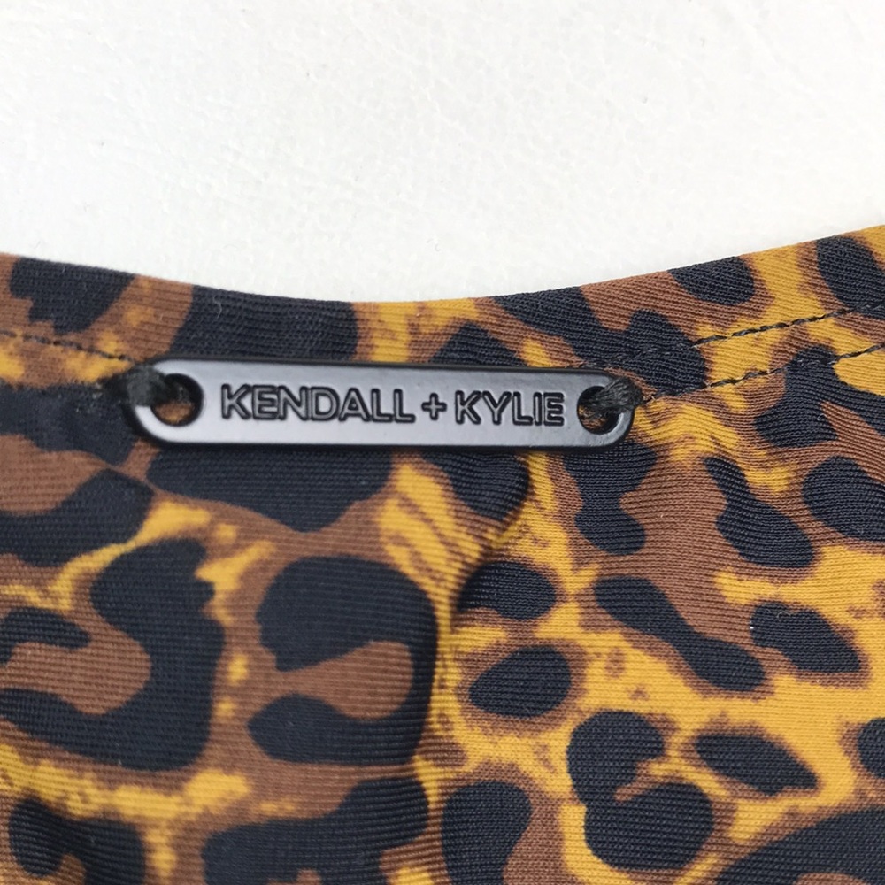 KENDALL & KYLIE Leopard High Waist Bandeau Bikini NWT - Picture 14 of 16